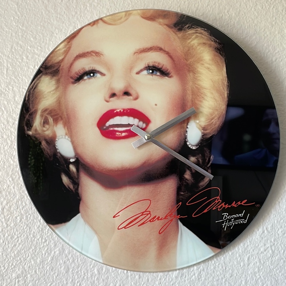 Marilyn Monroe wall clock